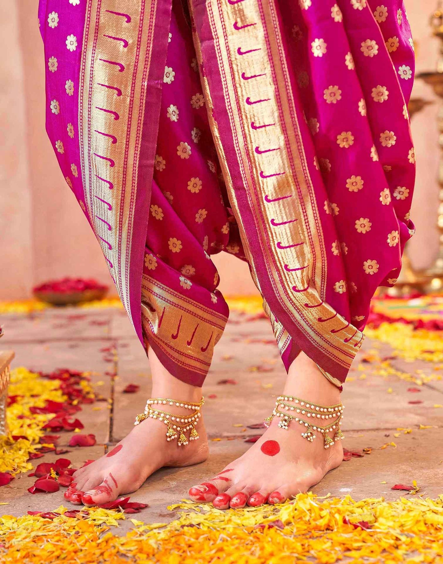 Dark Pink Silk Woven Paithani Saree